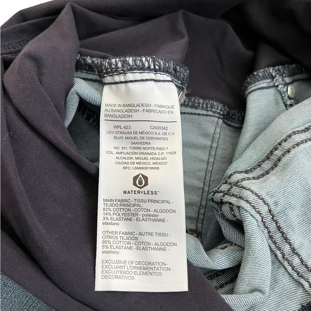 Levi’s Maternity 4” Shortie Shorts Medium - Picture 4 of 6